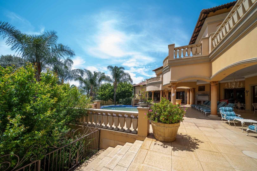 6 Bedroom Property for Sale in Benoni Small Farms Gauteng