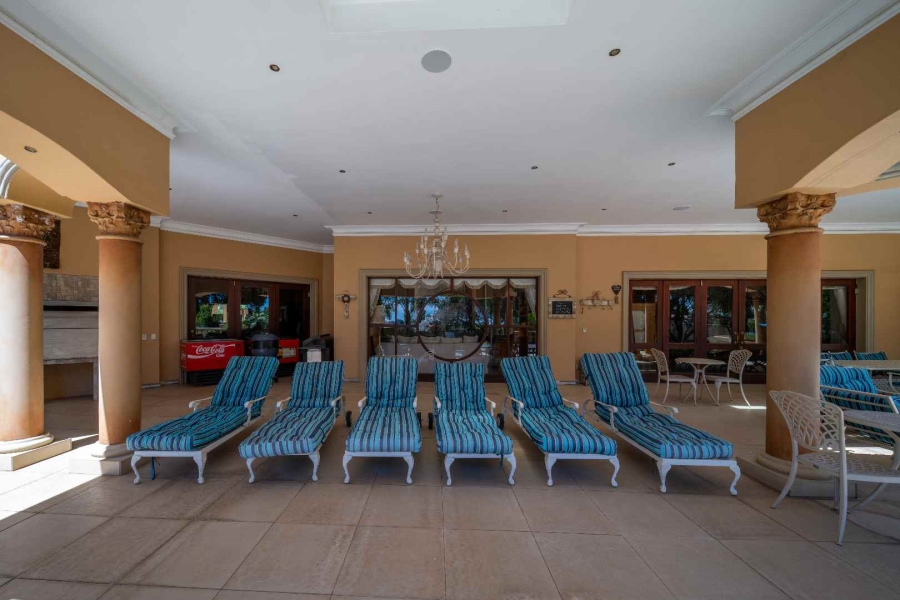 6 Bedroom Property for Sale in Benoni Small Farms Gauteng