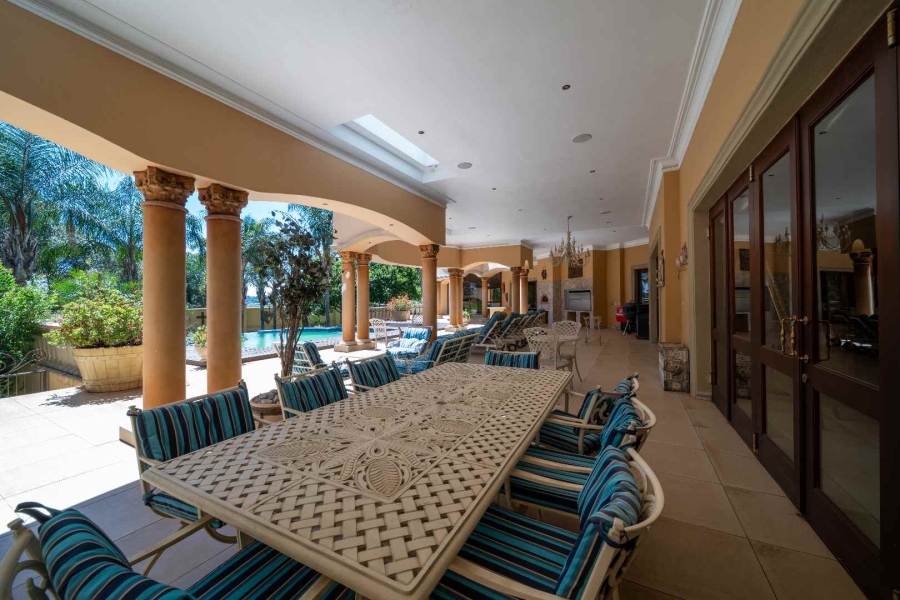 6 Bedroom Property for Sale in Benoni Small Farms Gauteng