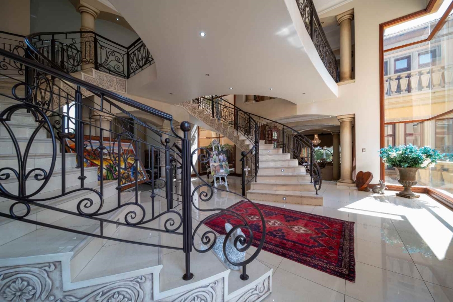 6 Bedroom Property for Sale in Benoni Small Farms Gauteng