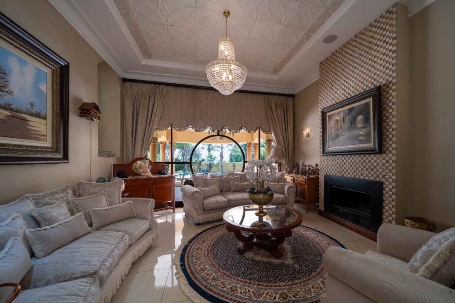6 Bedroom Property for Sale in Benoni Small Farms Gauteng
