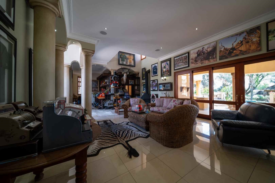 6 Bedroom Property for Sale in Benoni Small Farms Gauteng