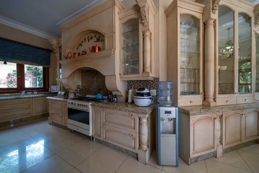 6 Bedroom Property for Sale in Benoni Small Farms Gauteng
