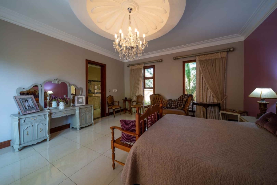 6 Bedroom Property for Sale in Benoni Small Farms Gauteng