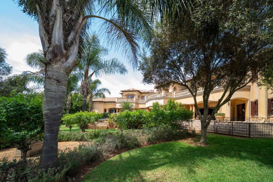 6 Bedroom Property for Sale in Benoni Small Farms Gauteng