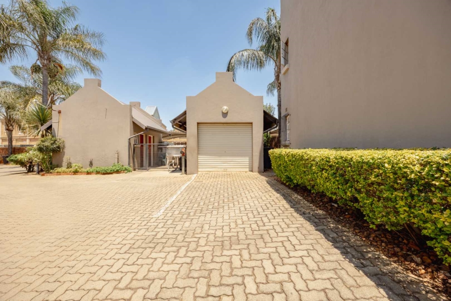 3 Bedroom Property for Sale in Equestria Gauteng