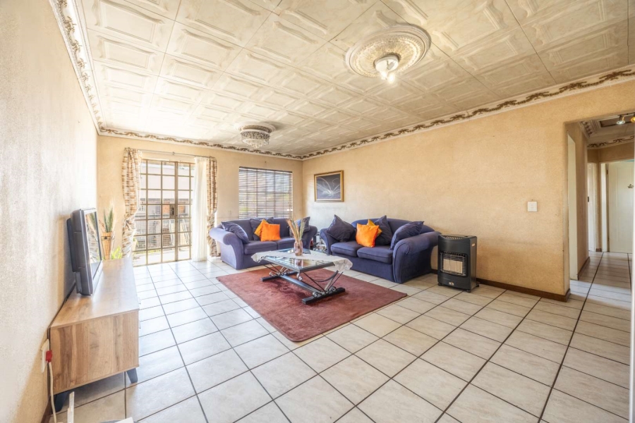 3 Bedroom Property for Sale in Equestria Gauteng