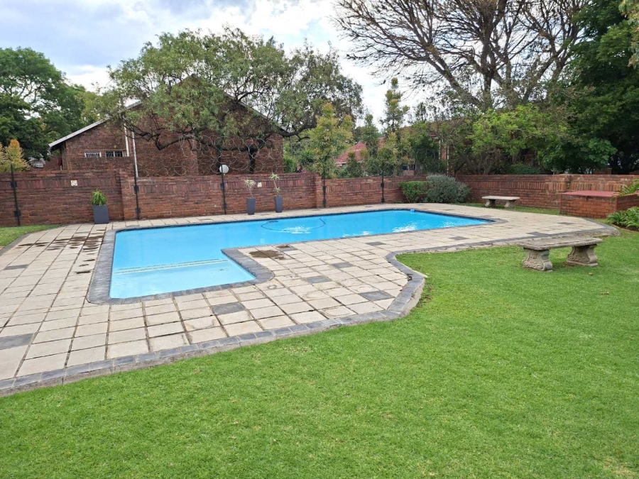 3 Bedroom Property for Sale in Faerie Glen Gauteng