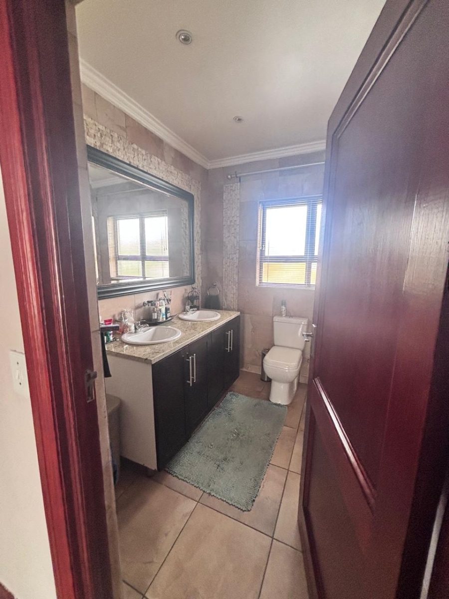 3 Bedroom Property for Sale in Meyersdal Gauteng