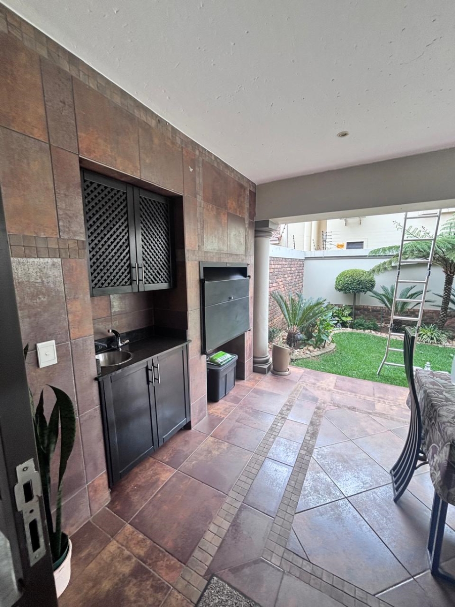 3 Bedroom Property for Sale in Meyersdal Gauteng