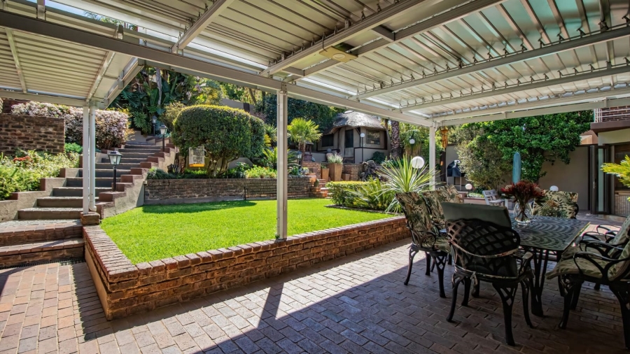5 Bedroom Property for Sale in Glenvista Gauteng