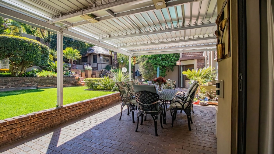 5 Bedroom Property for Sale in Glenvista Gauteng