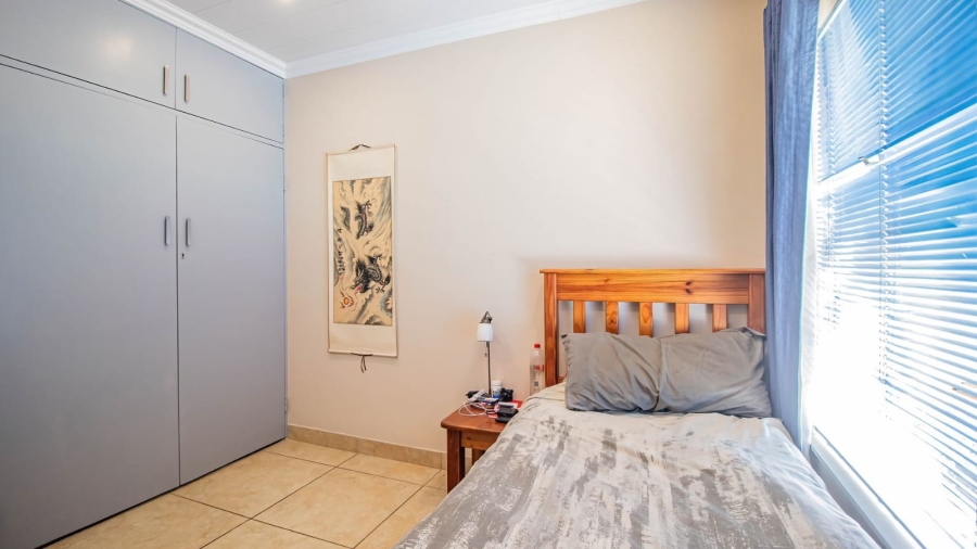 5 Bedroom Property for Sale in Glenvista Gauteng