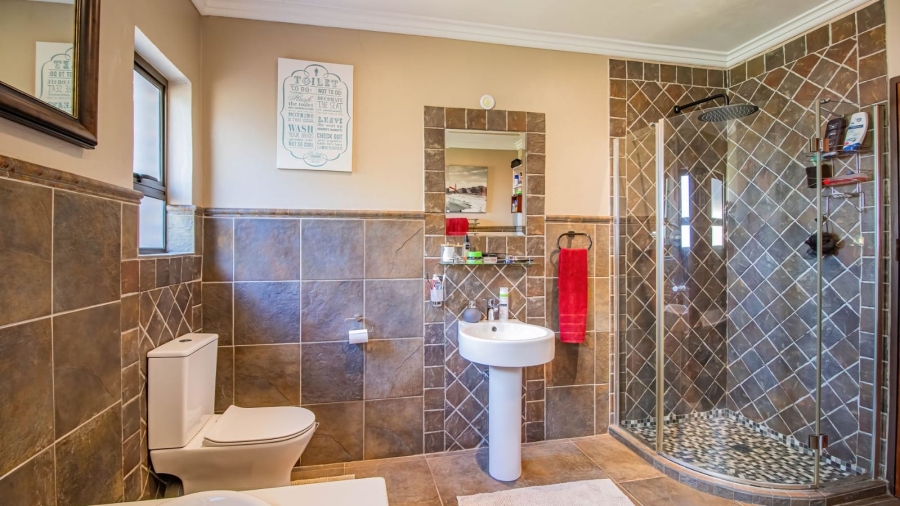 5 Bedroom Property for Sale in Glenvista Gauteng