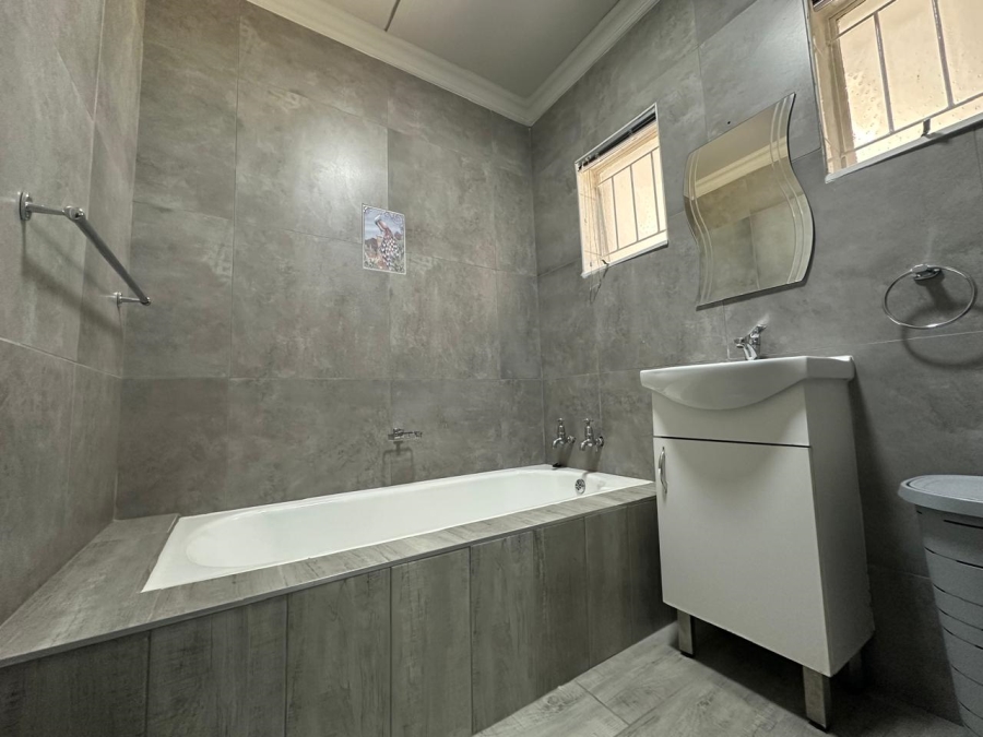 3 Bedroom Property for Sale in Minnebron Gauteng