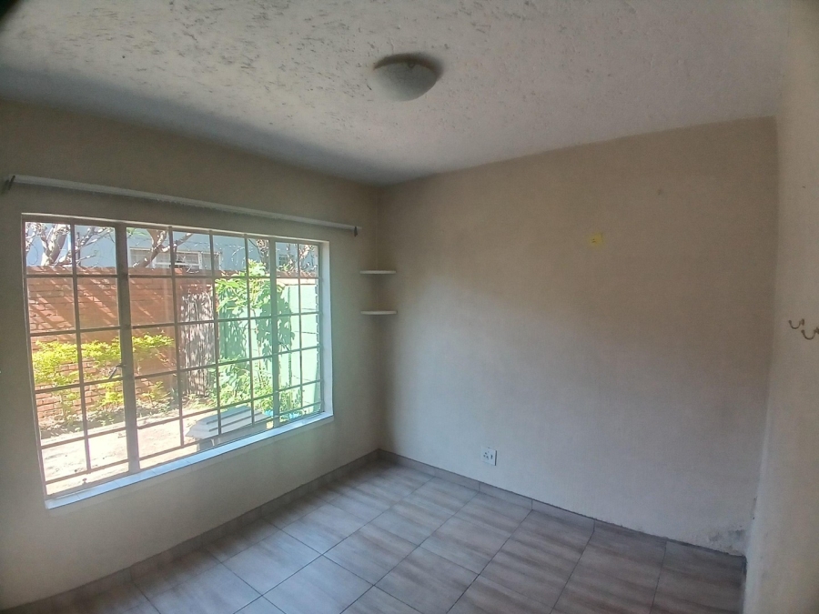 2 Bedroom Property for Sale in Rietfontein Gauteng