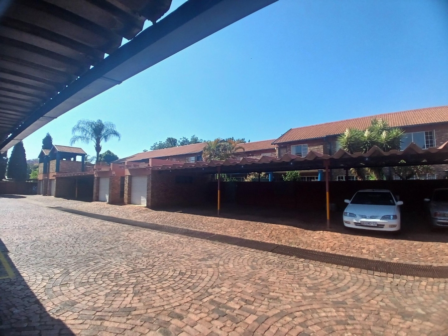 2 Bedroom Property for Sale in Rietfontein Gauteng