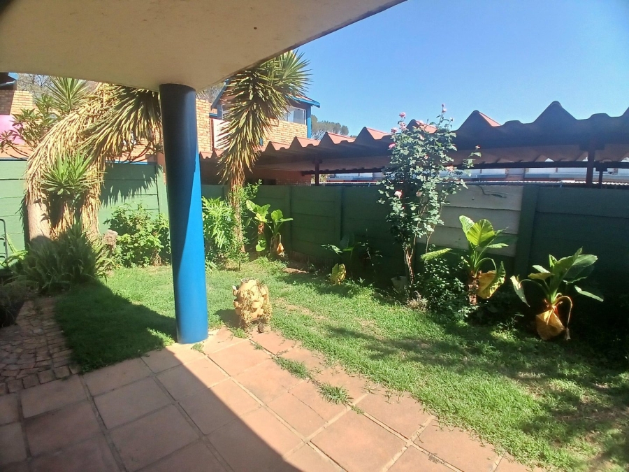 2 Bedroom Property for Sale in Rietfontein Gauteng