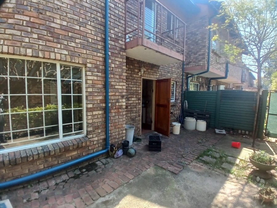 2 Bedroom Property for Sale in Rietfontein Gauteng