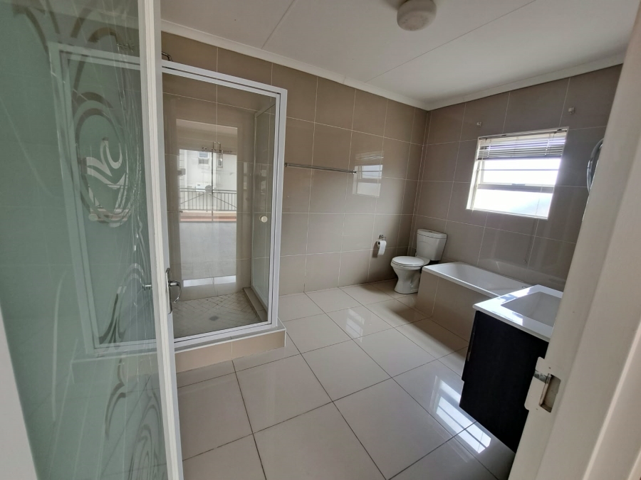 4 Bedroom Property for Sale in Meyersdal Gauteng