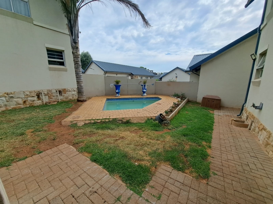 4 Bedroom Property for Sale in Meyersdal Gauteng