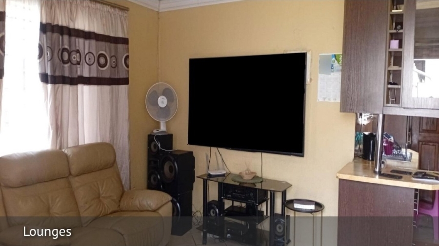 3 Bedroom Property for Sale in Clayville Gauteng