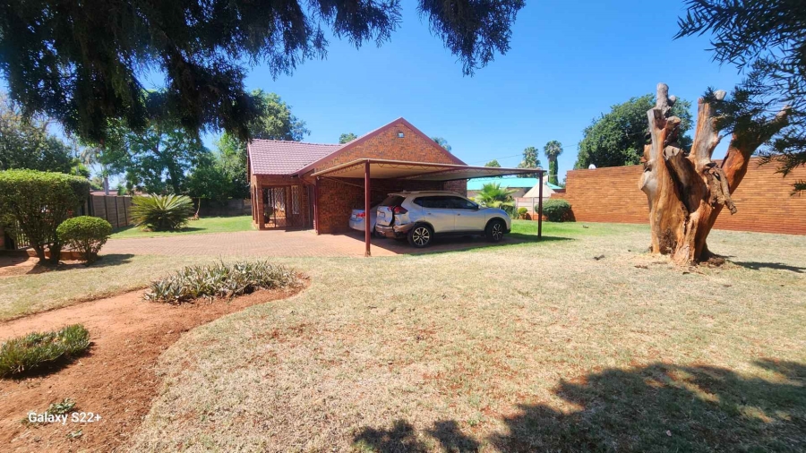3 Bedroom Property for Sale in The Orchards Gauteng