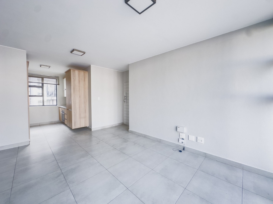 To Let 2 Bedroom Property for Rent in Lombardy Estate Gauteng