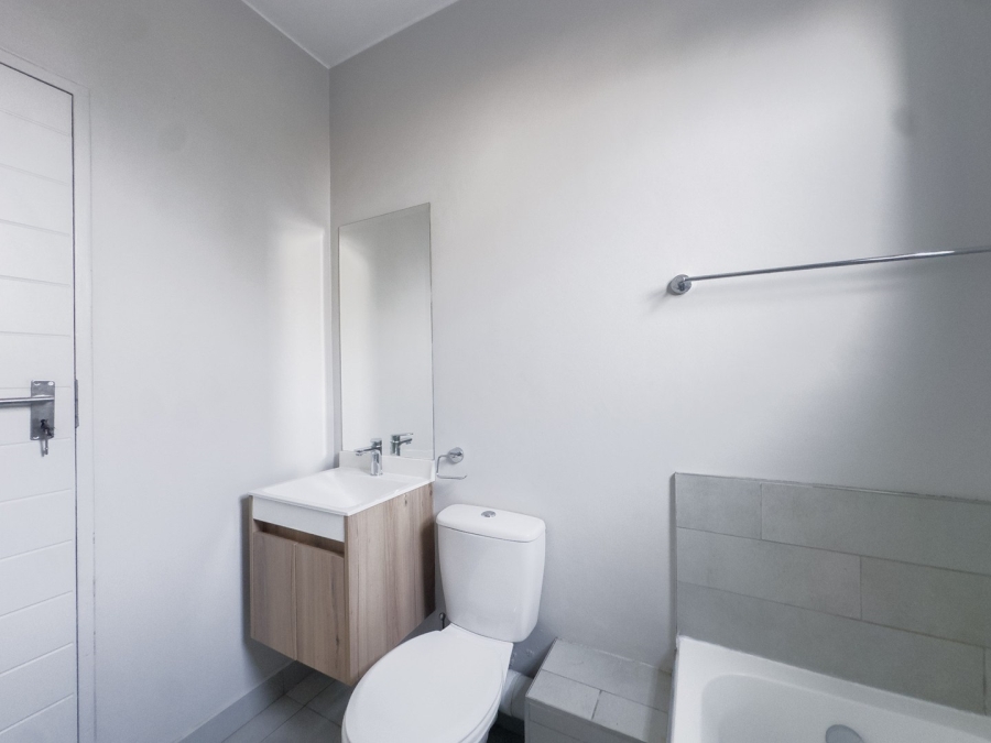 To Let 2 Bedroom Property for Rent in Lombardy Estate Gauteng