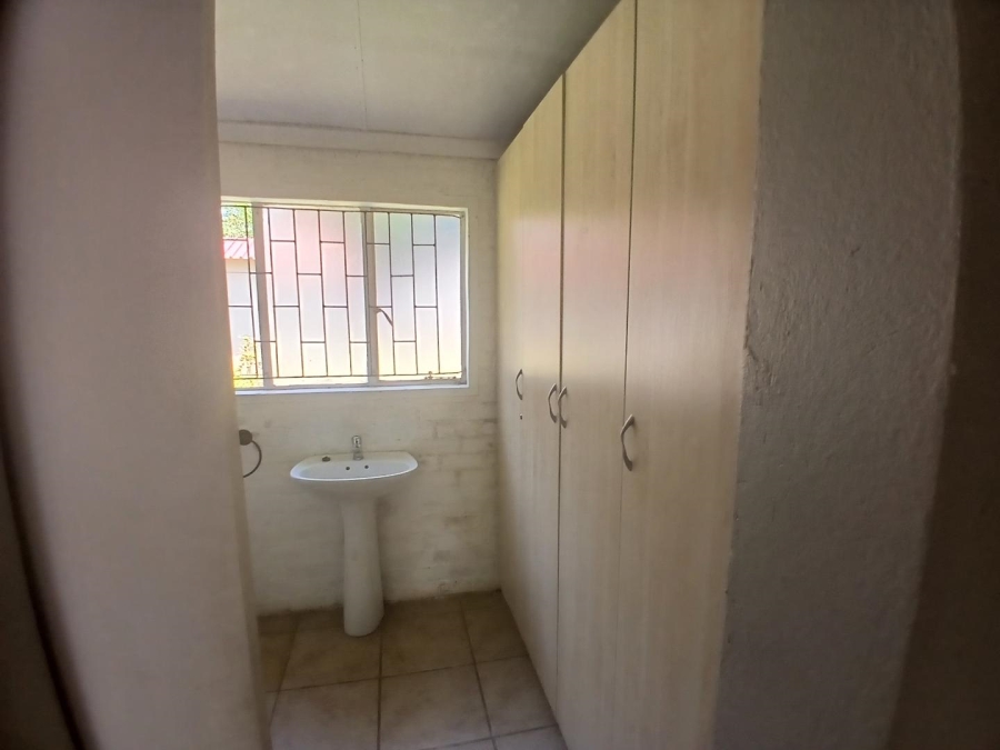 To Let 0 Bedroom Property for Rent in President Park Gauteng