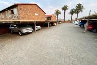 2 Bedroom Property for Sale in New Redruth Gauteng