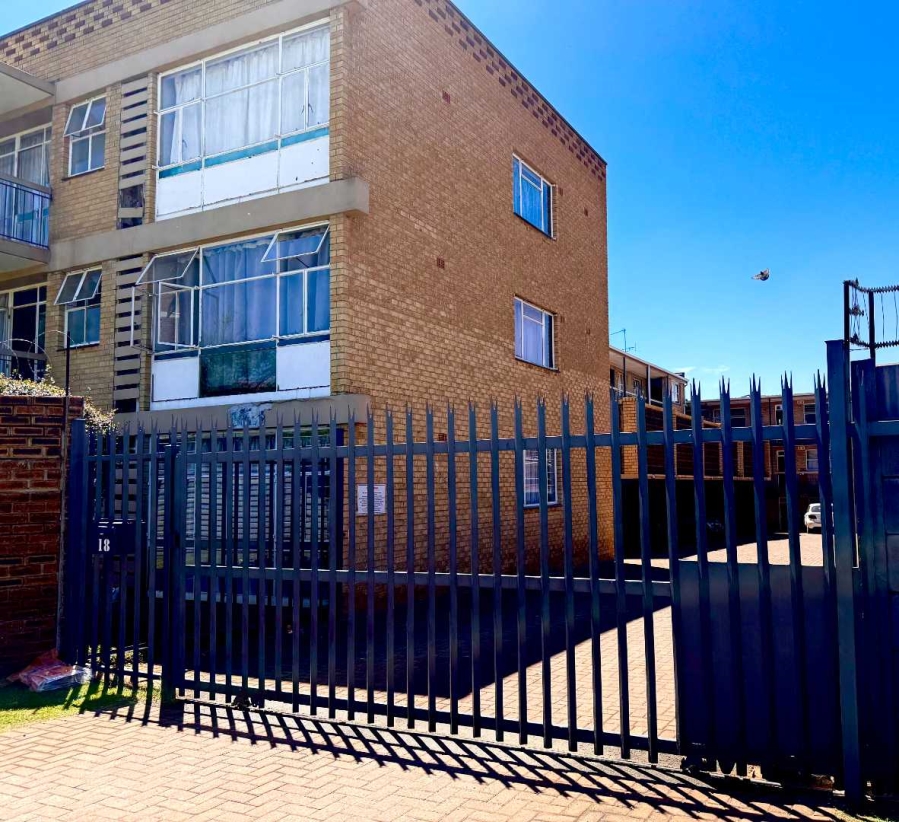 Commercial Property for Sale in New Redruth Gauteng