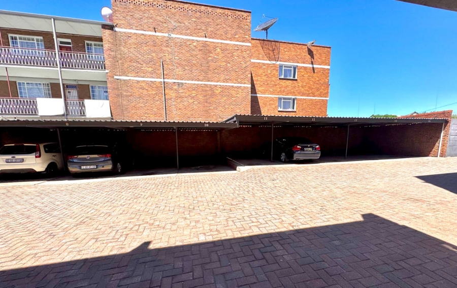 Commercial Property for Sale in New Redruth Gauteng