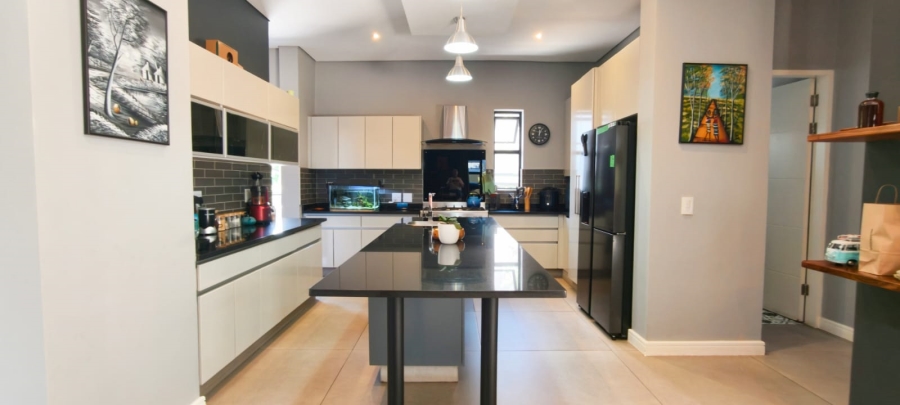 To Let 3 Bedroom Property for Rent in Olympus AH Gauteng