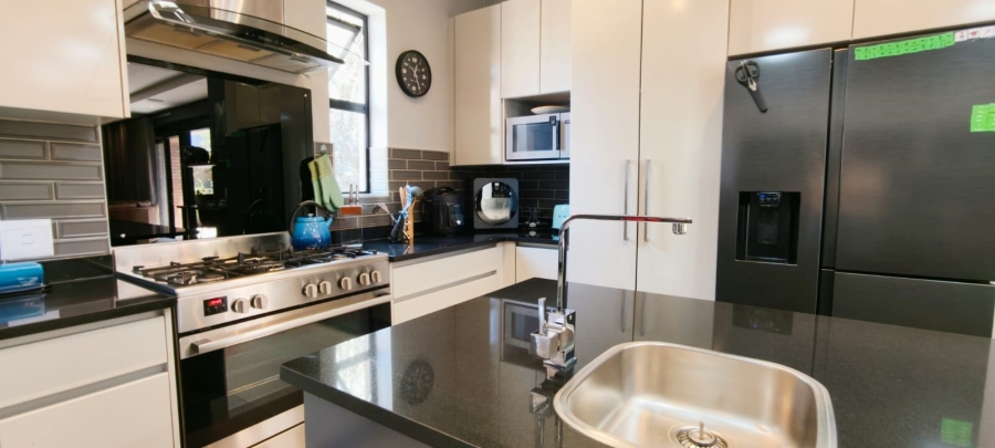 To Let 3 Bedroom Property for Rent in Olympus AH Gauteng