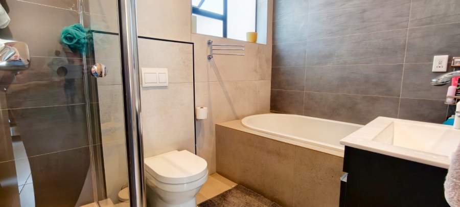 To Let 3 Bedroom Property for Rent in Olympus AH Gauteng