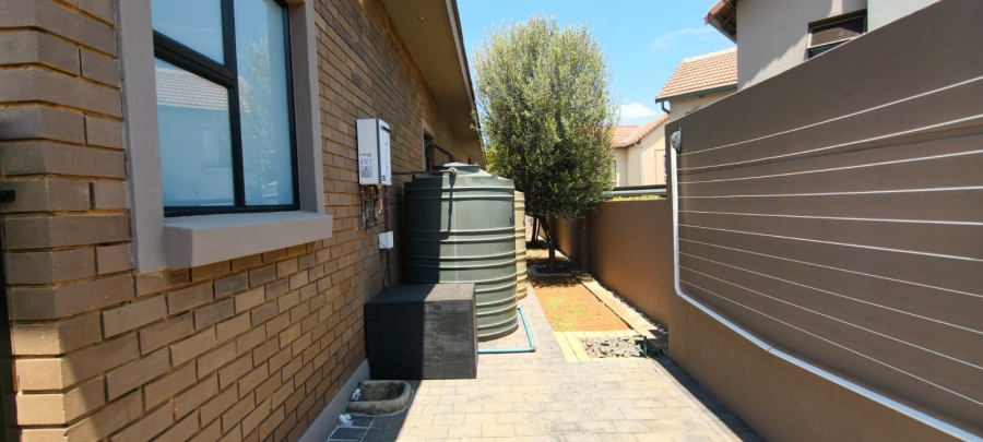 To Let 3 Bedroom Property for Rent in Olympus AH Gauteng