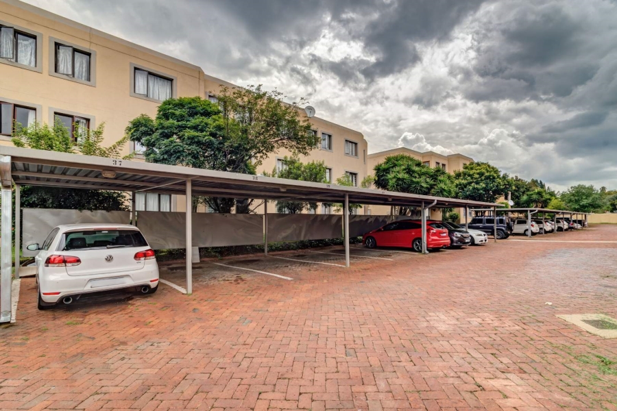To Let 2 Bedroom Property for Rent in Weltevreden A H Gauteng