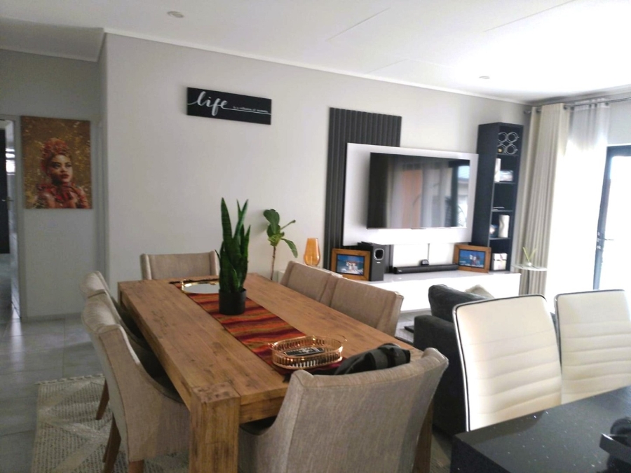 3 Bedroom Property for Sale in Amberfield Gauteng