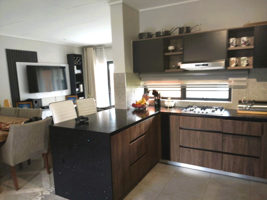 3 Bedroom Property for Sale in Amberfield Gauteng