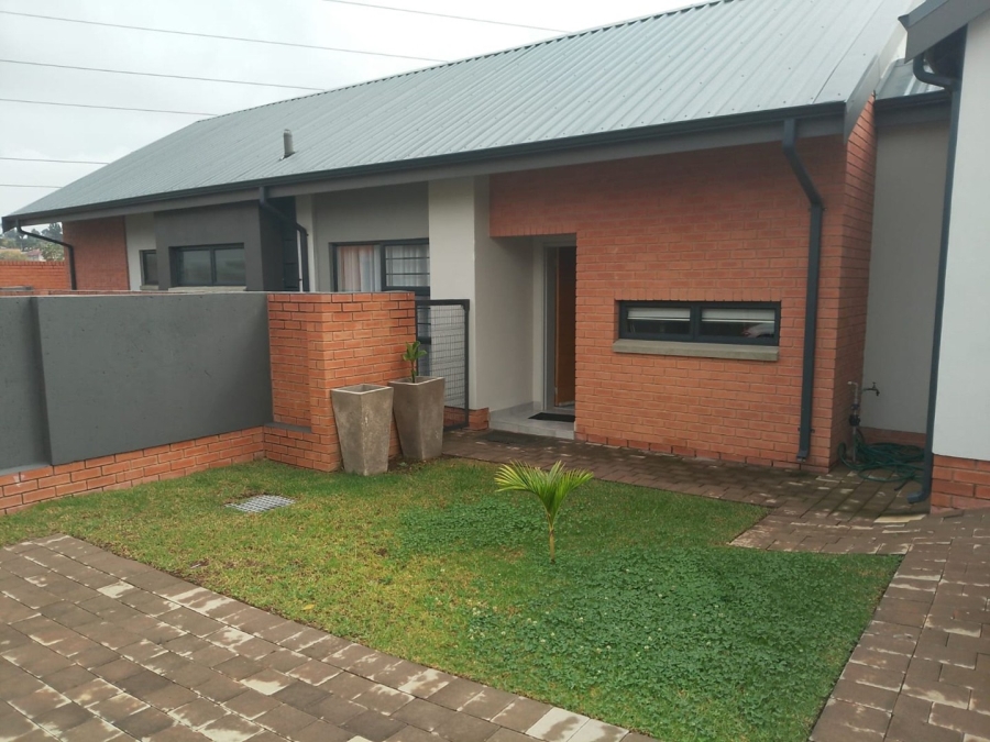 3 Bedroom Property for Sale in Amberfield Gauteng