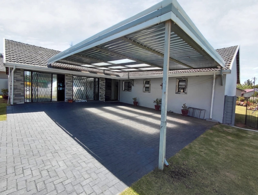 3 Bedroom Property for Sale in Morehill Gauteng