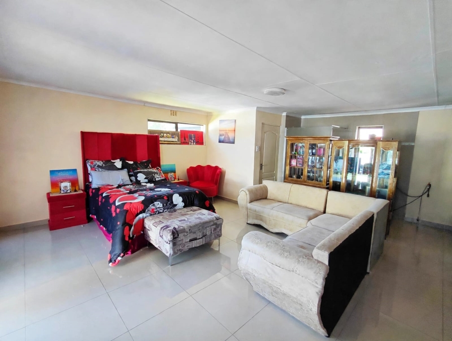 3 Bedroom Property for Sale in Morehill Gauteng