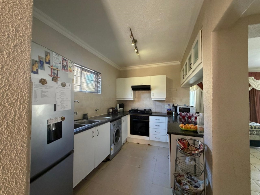 3 Bedroom Property for Sale in Oakdene Gauteng