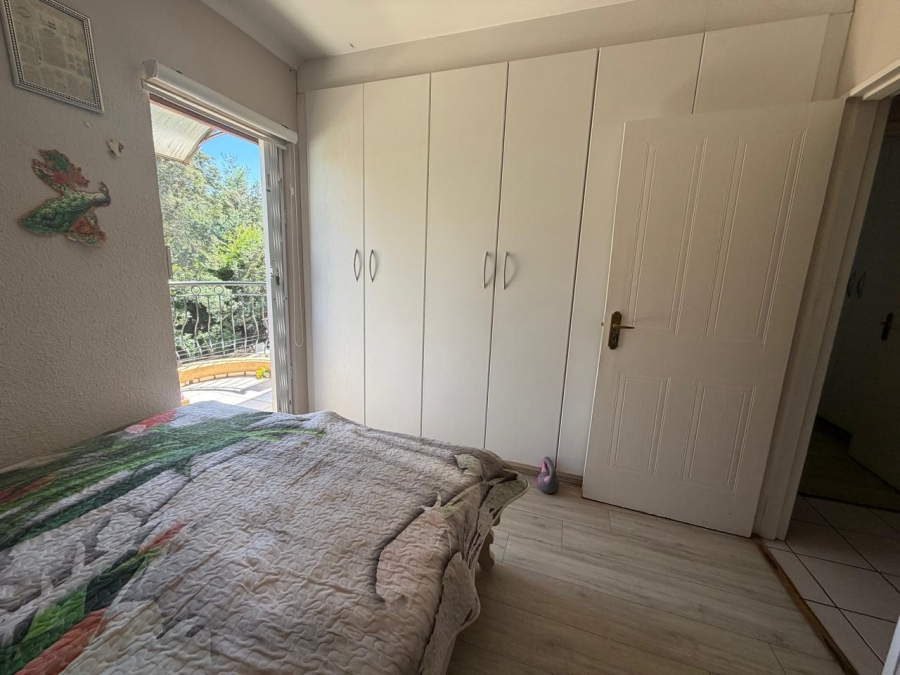 3 Bedroom Property for Sale in Oakdene Gauteng