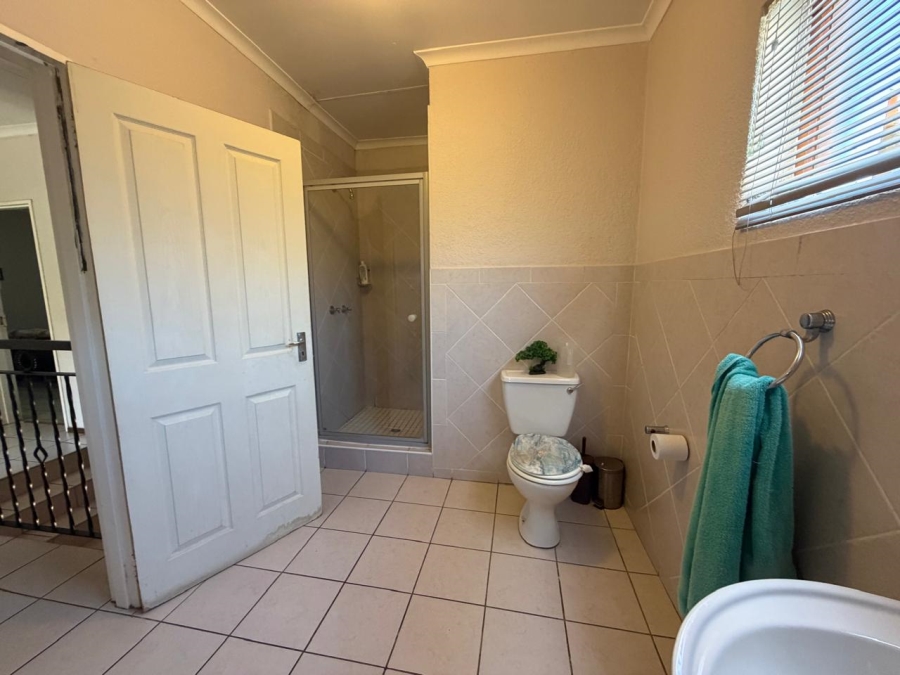 3 Bedroom Property for Sale in Oakdene Gauteng