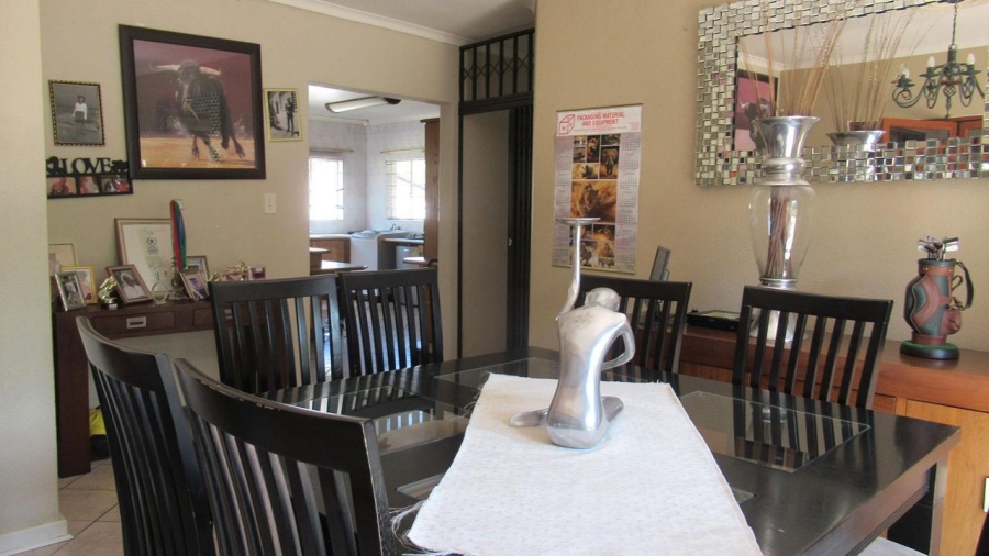 3 Bedroom Property for Sale in Oakdene Gauteng