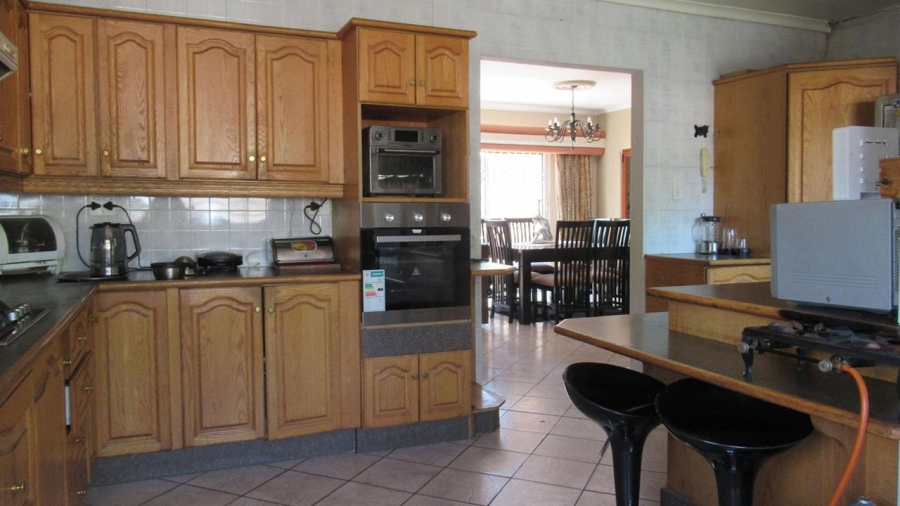 3 Bedroom Property for Sale in Oakdene Gauteng