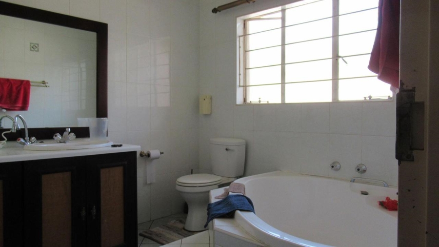 3 Bedroom Property for Sale in Oakdene Gauteng
