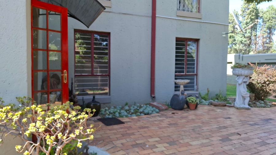 To Let 3 Bedroom Property for Rent in Randhart Gauteng